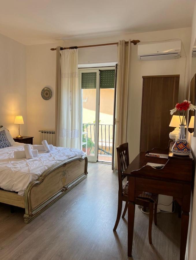 La Guardiola Di Angela E Nino Bed & Breakfast Таормина Екстериор снимка